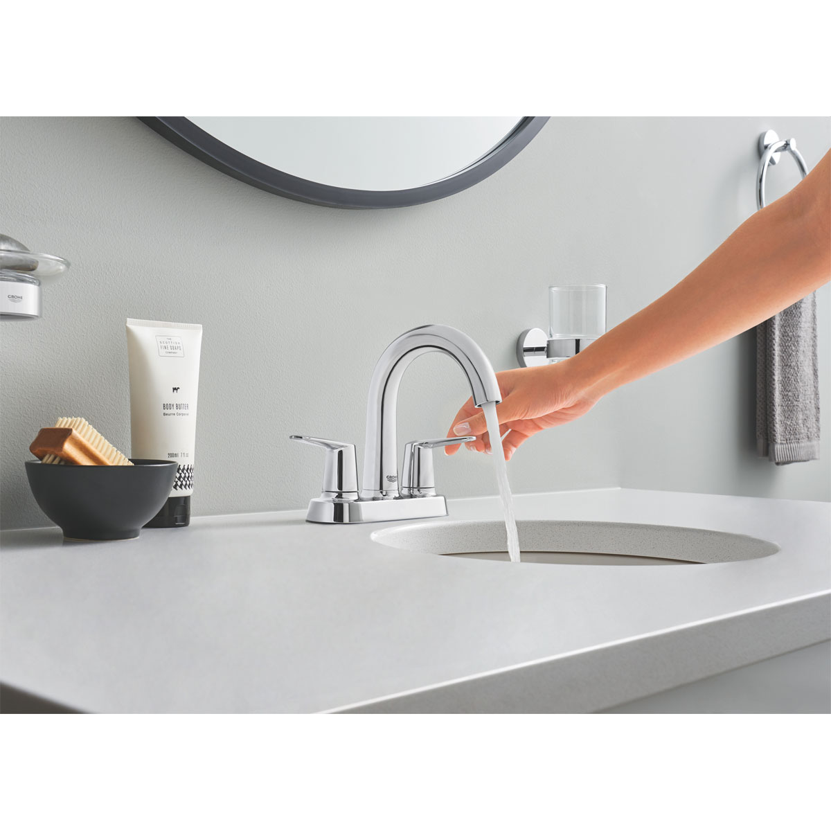 Grohe Halter mit Glas Essentials Cube silber Durchmesser 7,2 x 9,5 cm | 264573 – Bild 4