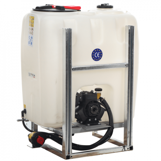 Seven Italy 300L - Kompakte Feldspritze fu00fcr Traktor - Pumpe APS71